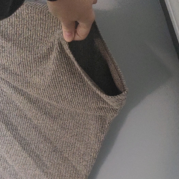 EUC✨ HUDSON GRAY oversized medium (XL) oatmeal short sleeve v-neck knit top - Picture 5 of 14